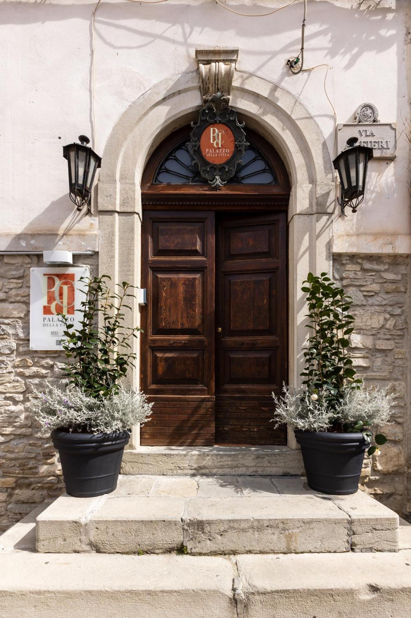 Palazzo Della Citta Hotel Agnone Bagian luar foto