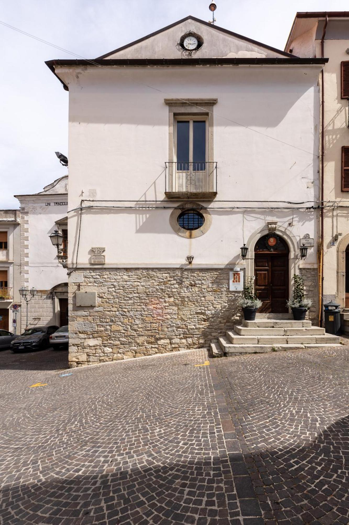 Palazzo Della Citta Hotel Agnone Bagian luar foto