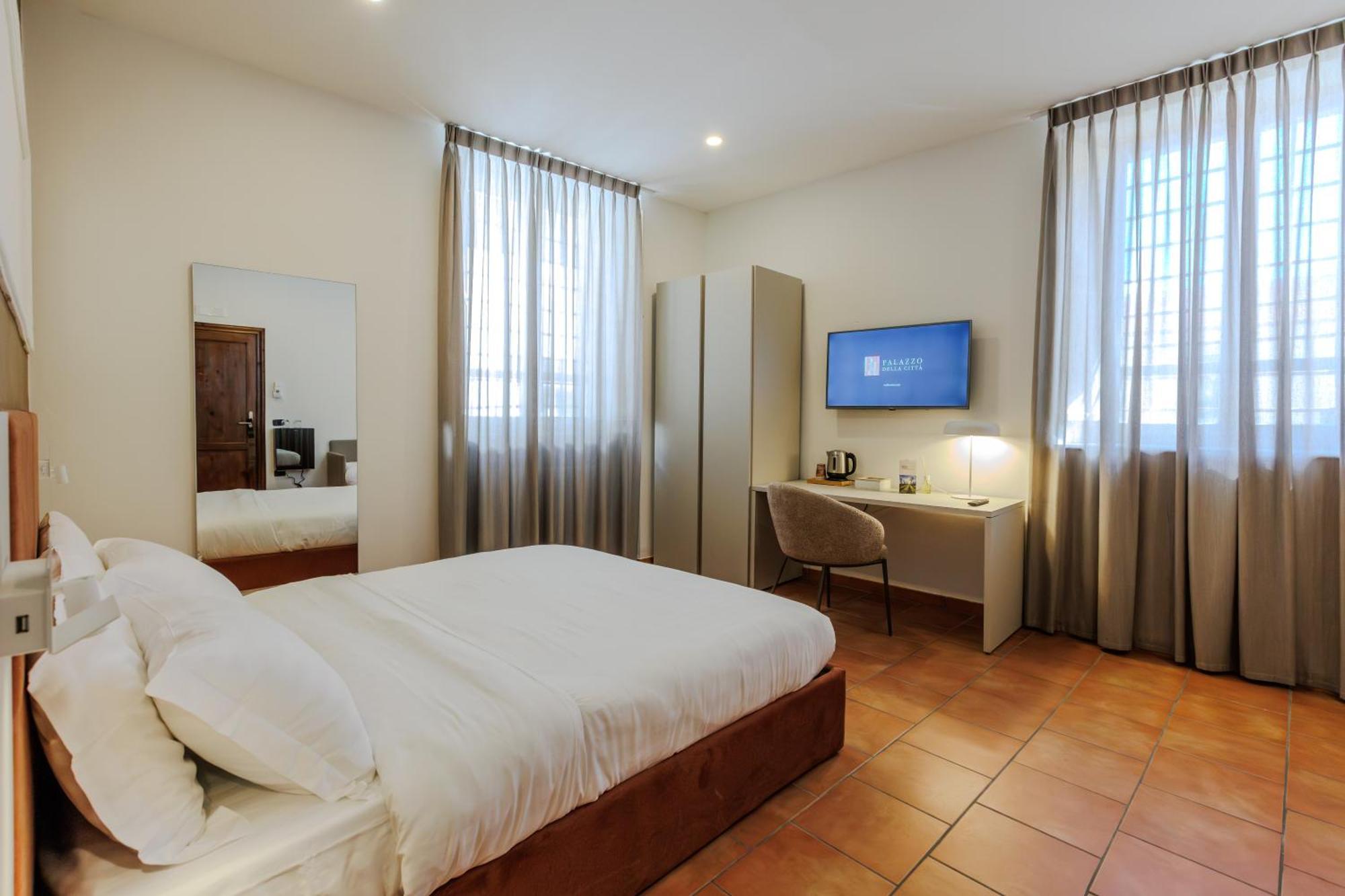 Palazzo Della Citta Hotel Agnone Bagian luar foto